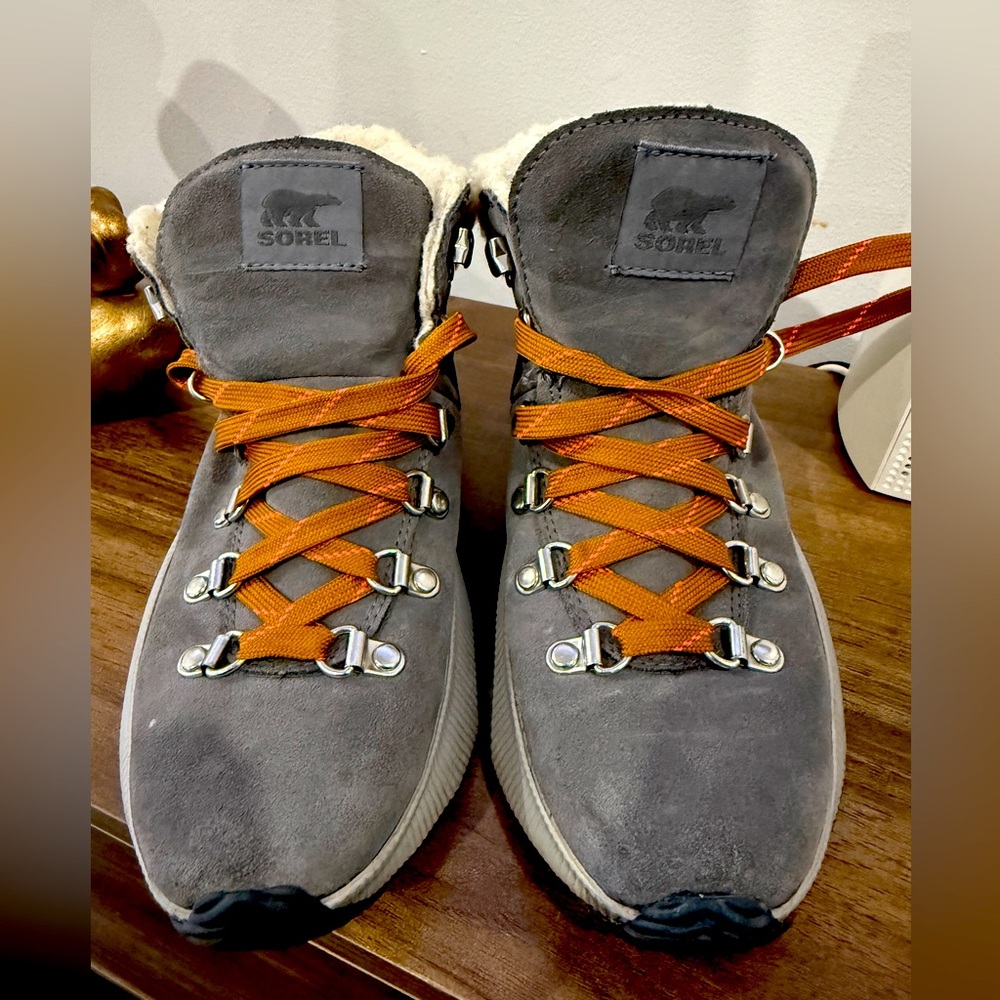 Sorel woman boots